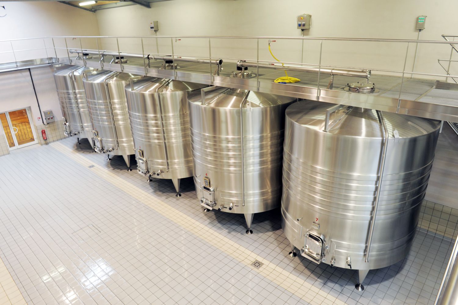 Üretimde Akışkan Gücü: Şuruphane (Syrup Room) Tasarımlarında Verimlilik ve Reçete Yönetimi